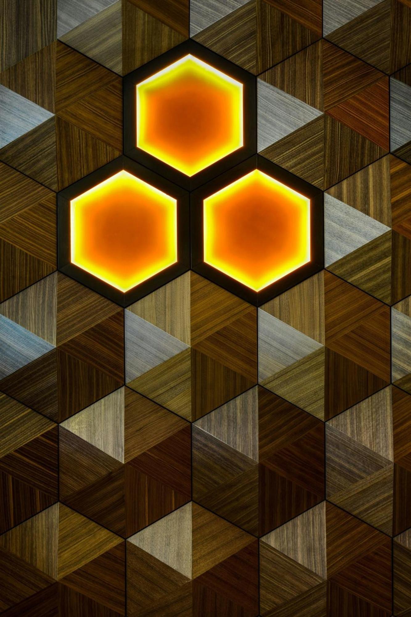 Le Meridien Putrajaya Dış mekan fotoğraf A 3D tessellation of the hexagonal grid.